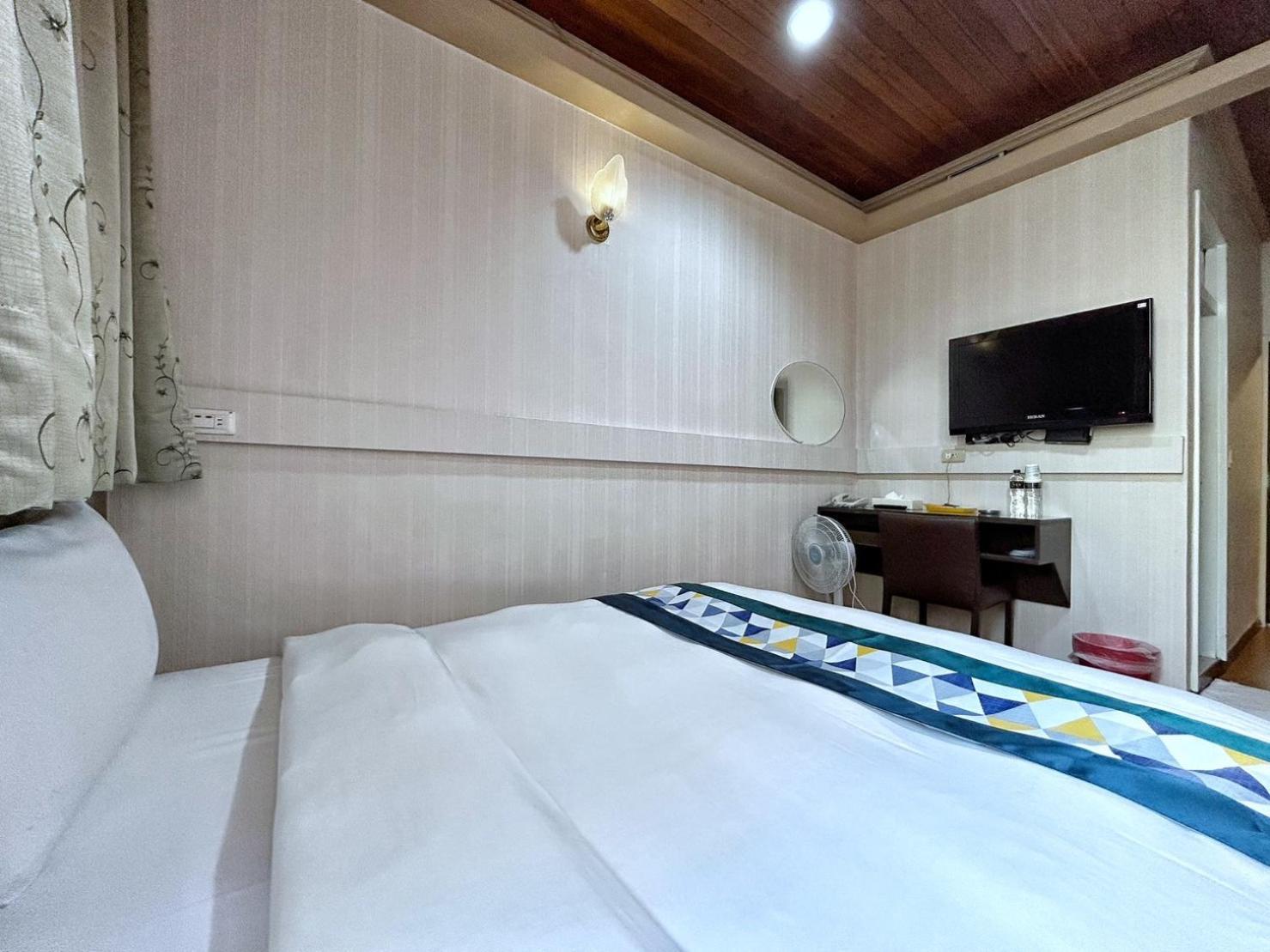 Fulong Hotel Чжунлі Екстер'єр фото