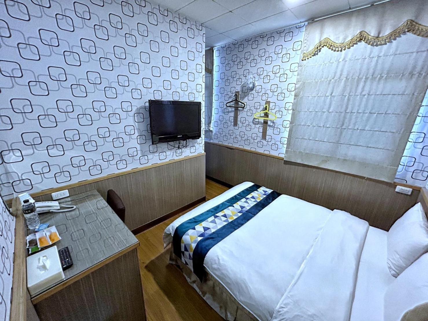 Fulong Hotel Чжунлі Екстер'єр фото